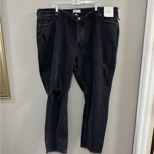 NWT Women's Abercrombie & Fitch Black Distressed The Dad High Rise Jeans.